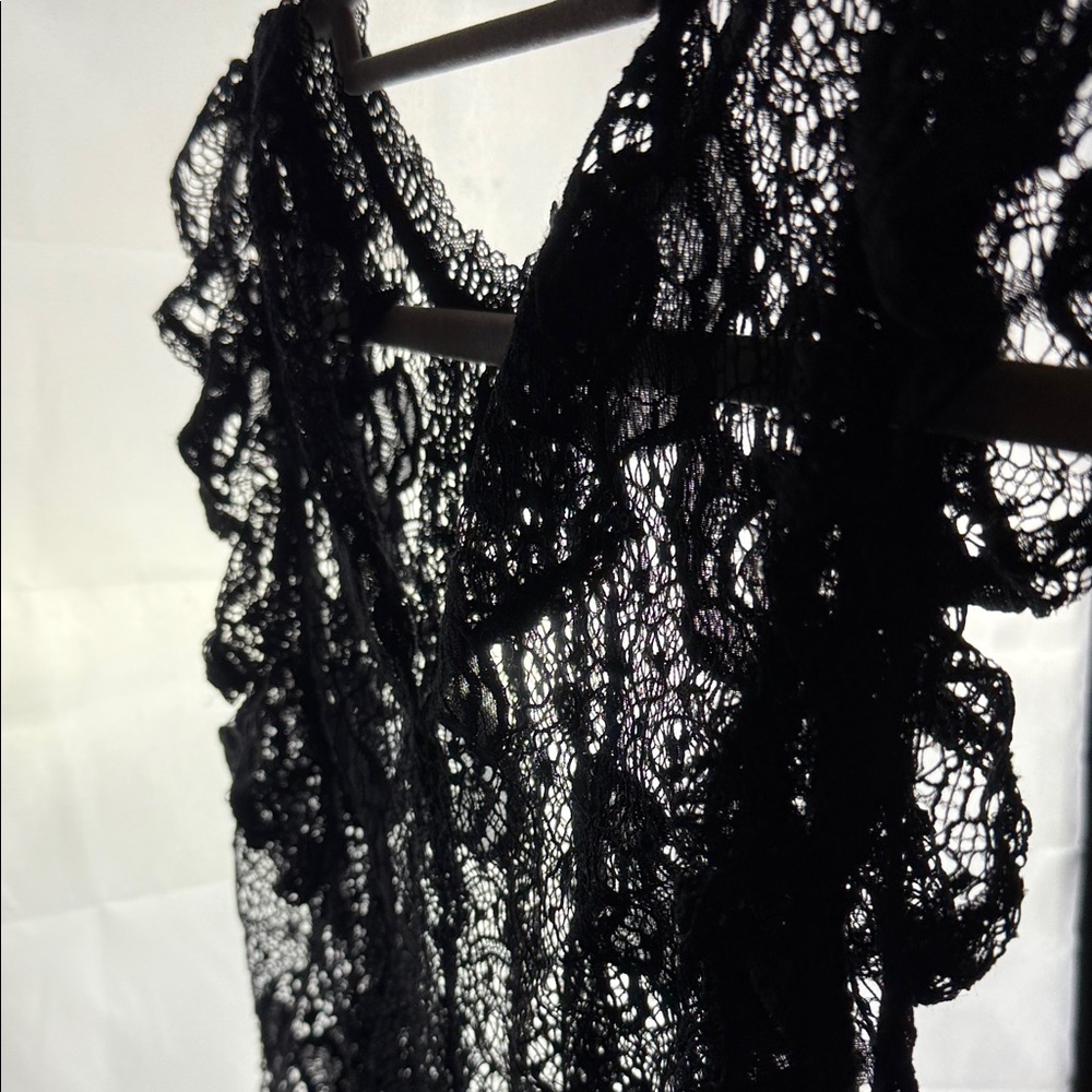 ZARA Full Lace back button Top - Picture 9 of 10